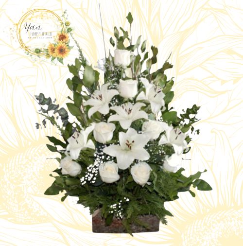 CANASTA DE ROSAS Y LILIUMS"