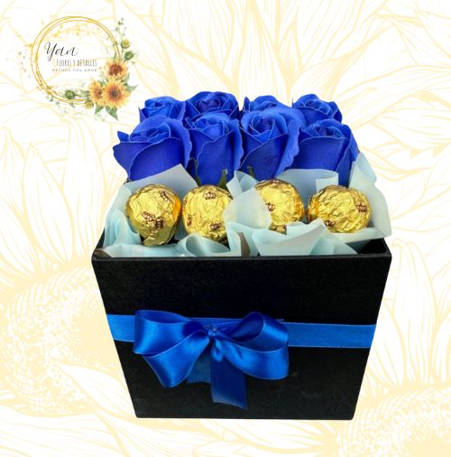 BOX 8 ROSAS Y BOMBONES"