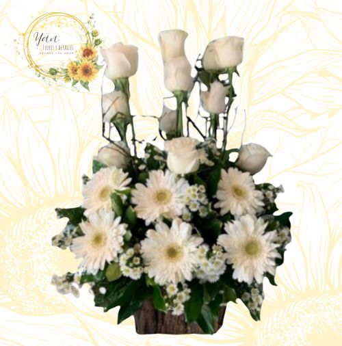 CESTA DE FLORES BLANCAS"
